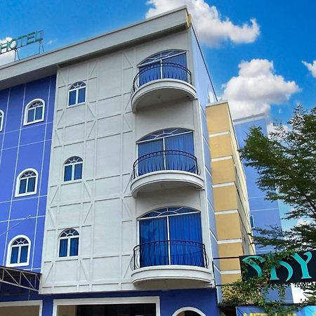 Sky View Hotel Managed By Os Batam Ngoại thất bức ảnh