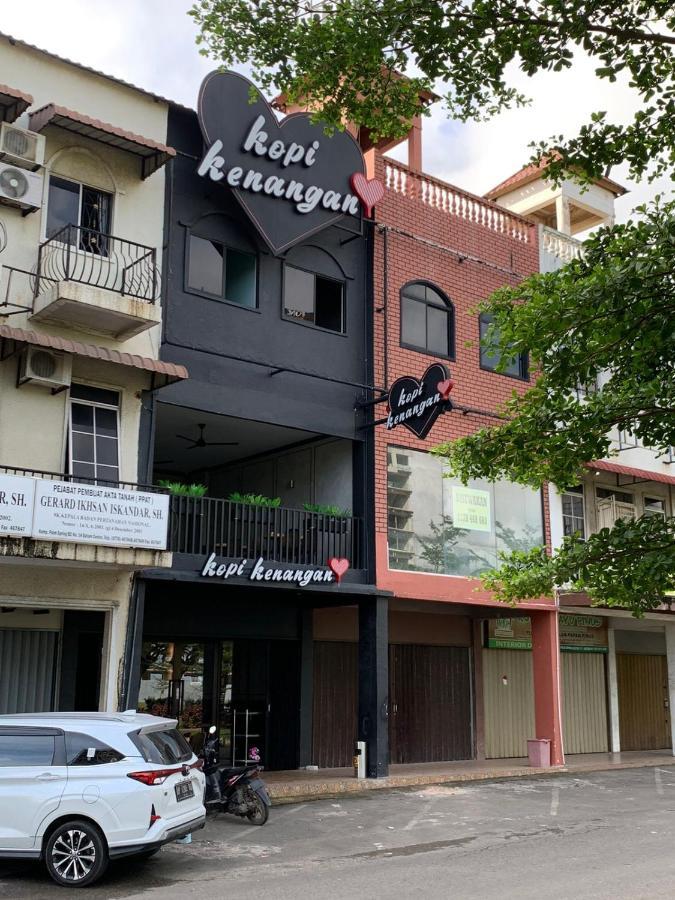 Sky View Hotel Managed By Os Batam Ngoại thất bức ảnh