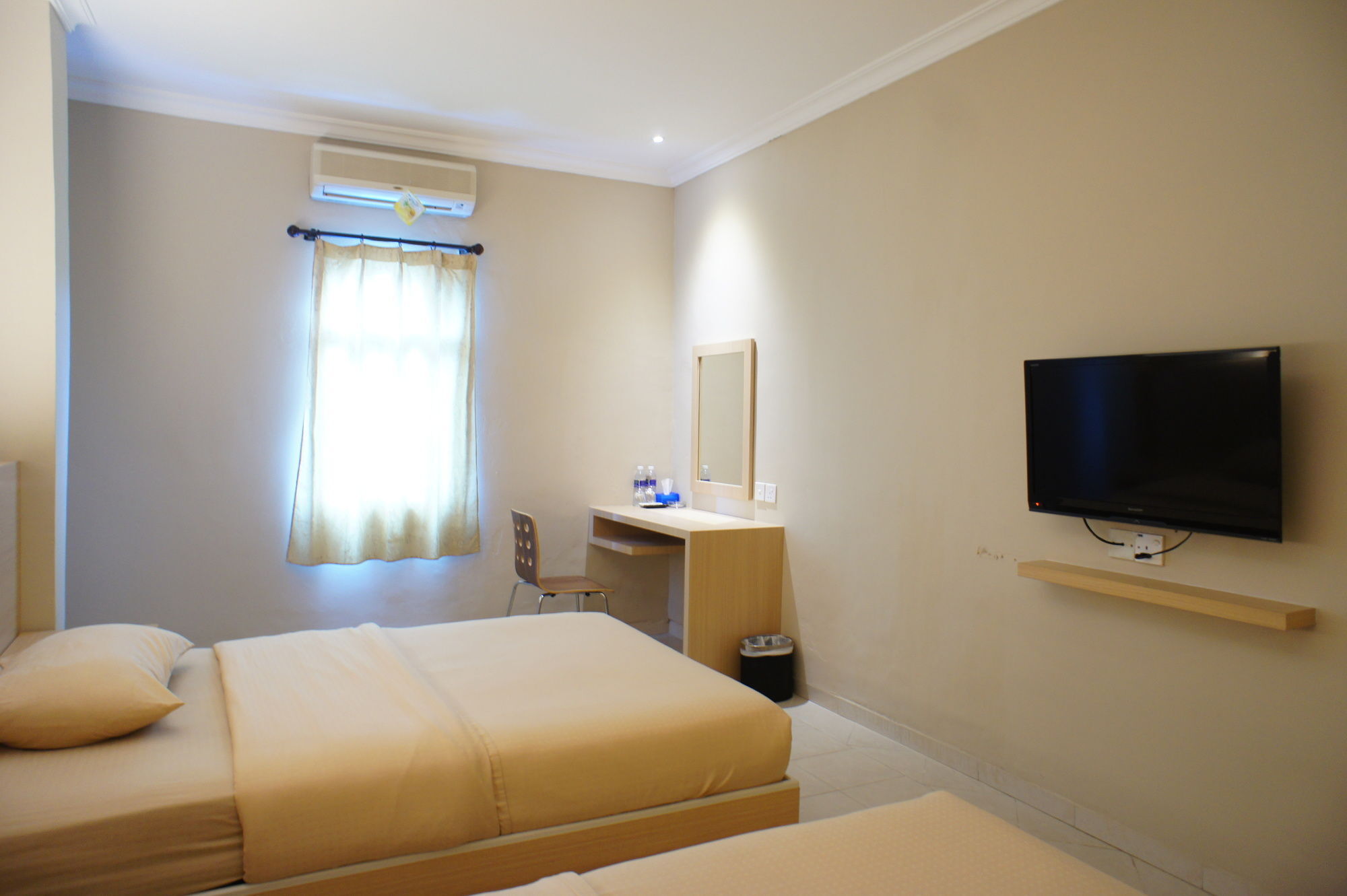 Sky View Hotel Managed By Os Batam Ngoại thất bức ảnh