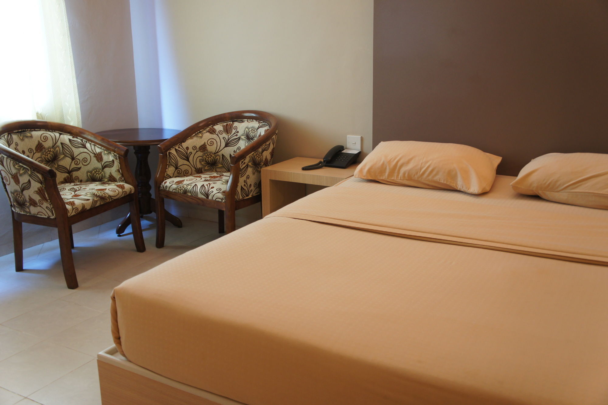 Sky View Hotel Managed By Os Batam Ngoại thất bức ảnh