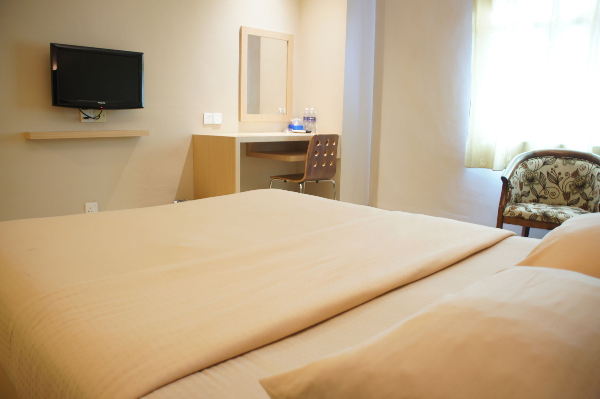 Sky View Hotel Managed By Os Batam Ngoại thất bức ảnh